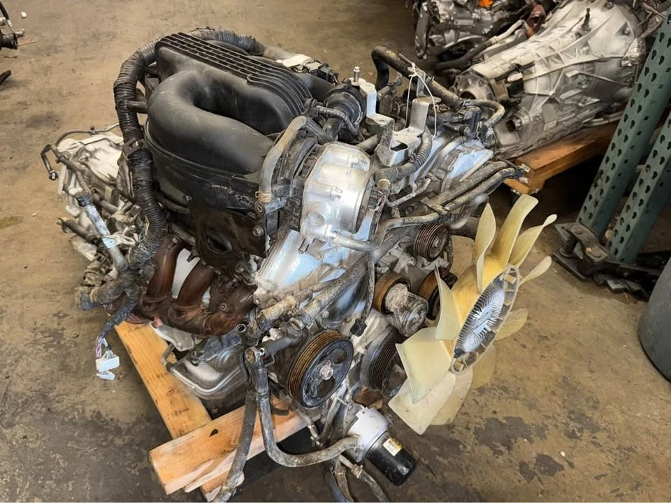 2013 2014 2015 2016 2017 Nissan Frontier Xterra 4.0L Engine Motor VQ40DE 97K Mil - Image 2 of 4