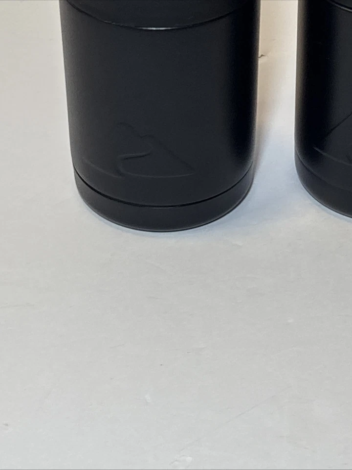 Lata aislada de acero inoxidable Koozie negra 2 Ozark Trail 12 OZ Foto 2 de 4