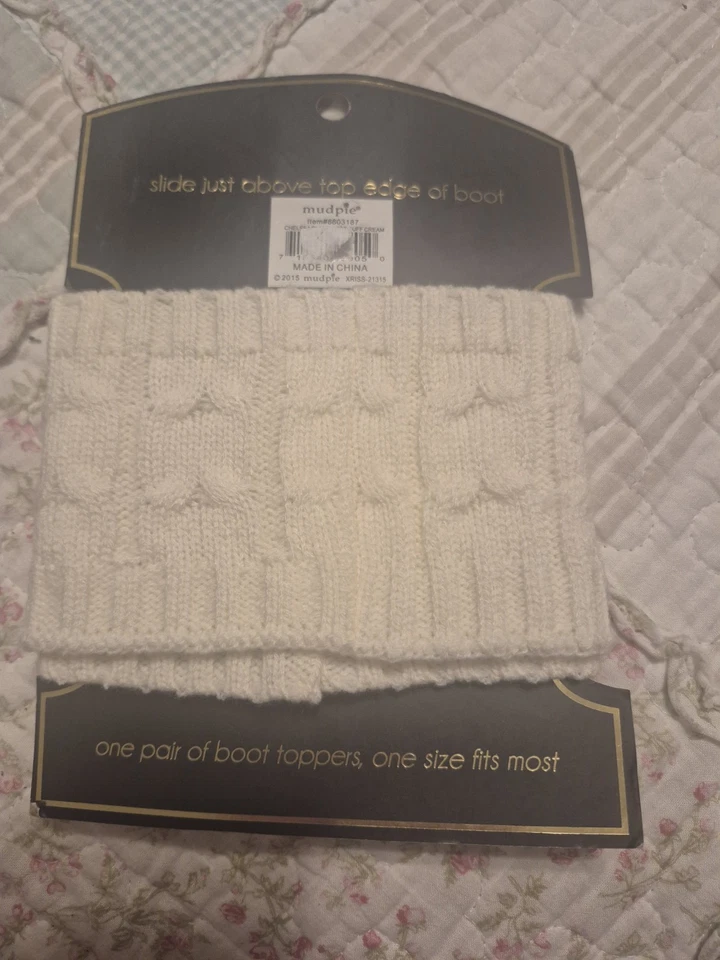 Mud Pie Boot Toppers With Initial "L" Foto 2 de 2