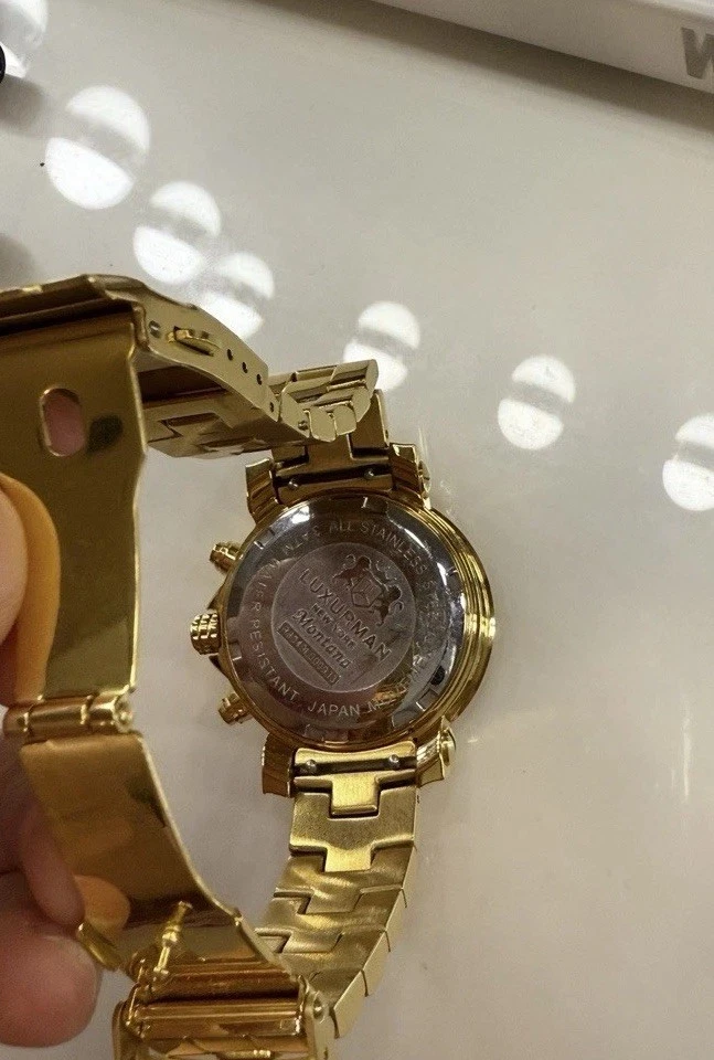 Relógio feminino Luxurman folheado a ouro amarelo 0,3 quilates com diamante - Imagem 3 de 4