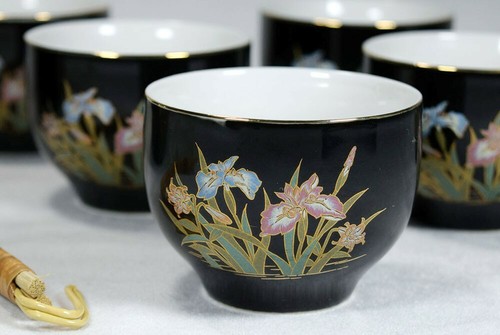 Vintage Japanese Black Ceramic Gold Blue Pink Iris Floral Tea Pot and Cups Set - Picture 4 of 12