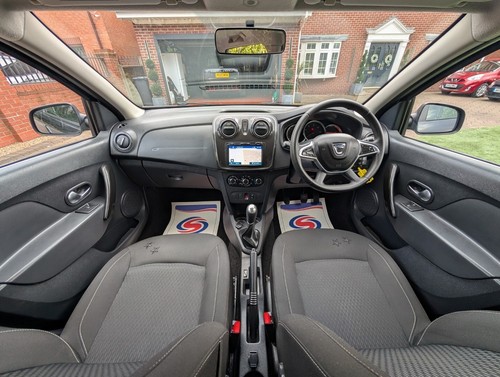 2019 Dacia Logan MVC 1.5 Blue dCi Comfort Estate *FSH, MOT 11/25 & 78.4 MPG!* ES - Picture 4 of 24