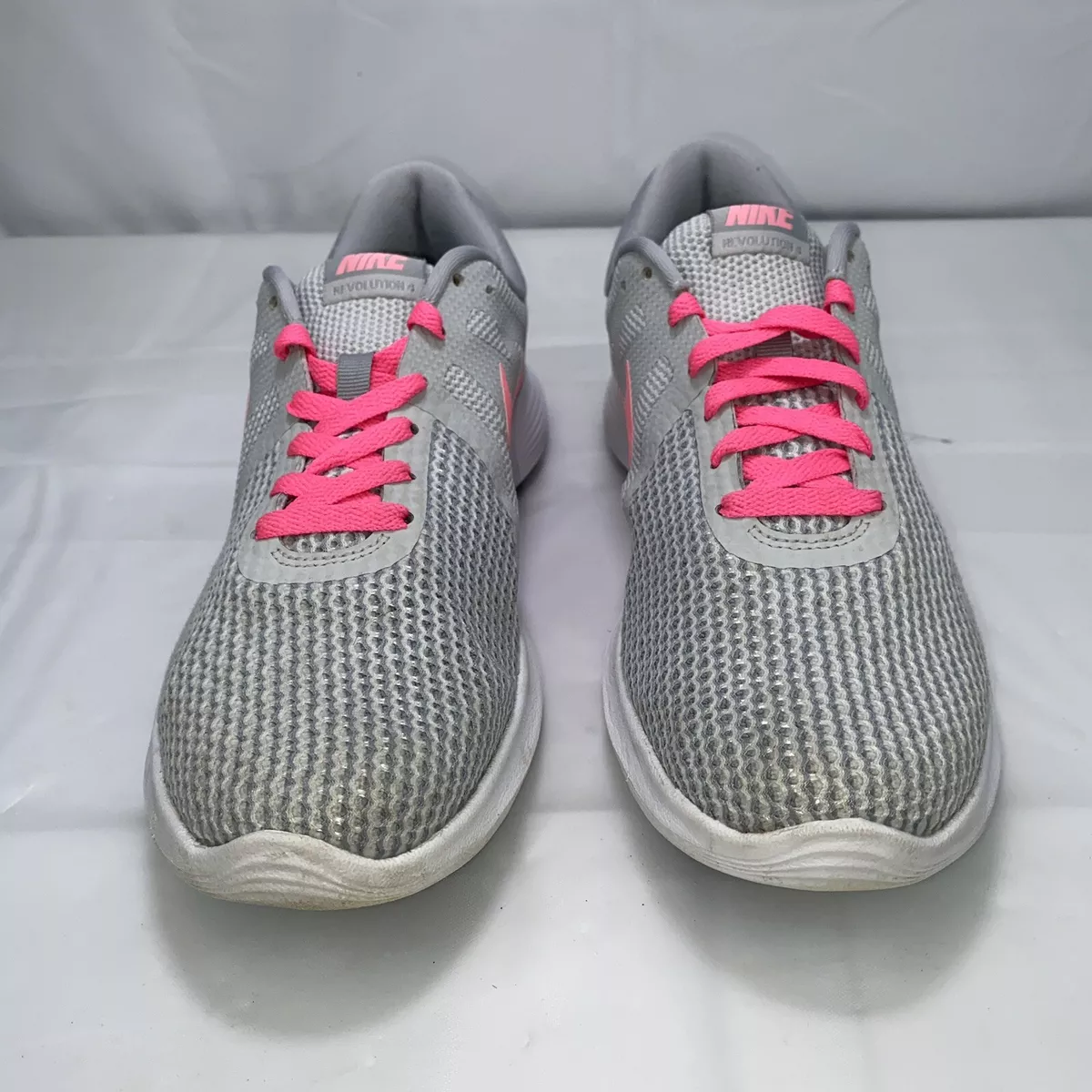 Nike revolution 4 grey pink sale