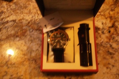 wenger swiss military roadster with flashlight