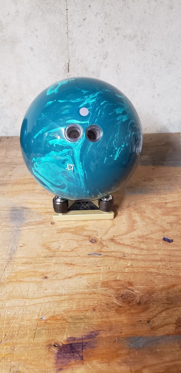 STORM MARVEL SMASH BOWLING BALL 15 POUNDS SYMMETRIC #24VVMB12C044