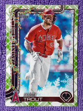 Mike Trout 2025 Topps Holiday Green Plaid #H50 - LA Angels