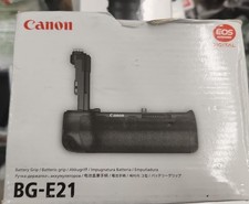 Canon BG-E21 Battery Grip for EOS Open box