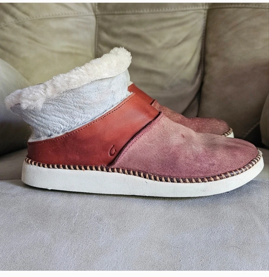 OluKai Suede and Fur Multicolor Two Ways to Wear Winter Booties size 9 - Image 4 of 4