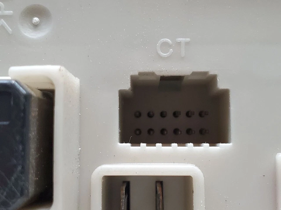 Коробка предохранителей управления кузовом Infiniti M35 M45 Nissan Titan Xterra передняя SAM PP-T30-M10 - Изображение 4 из 4