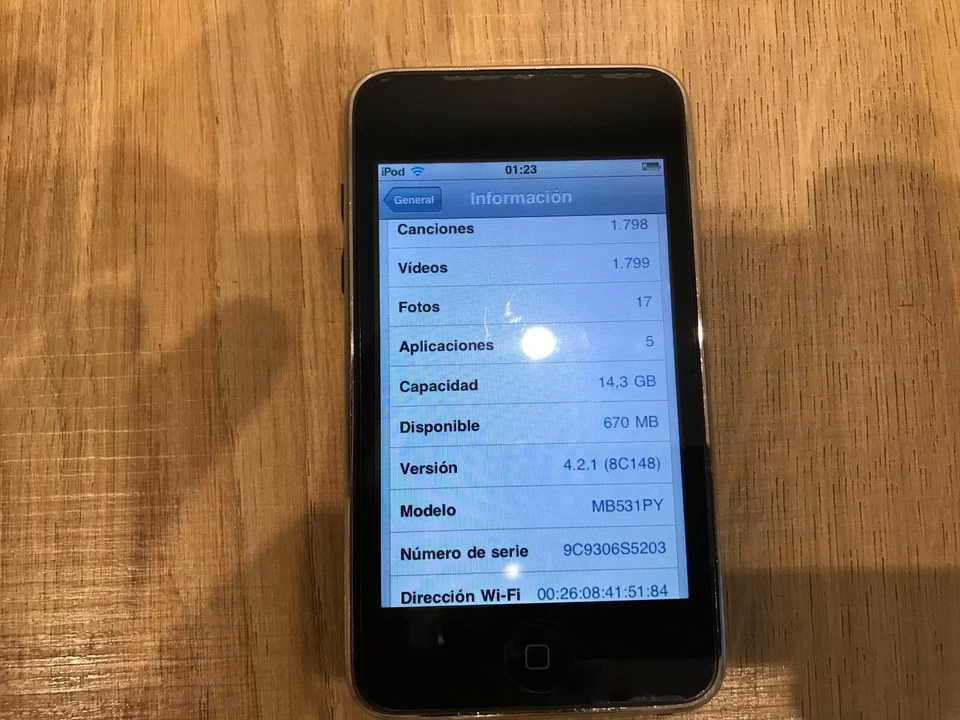 Apple iPod Touch 16GB con extras - Imagen 3 de 4