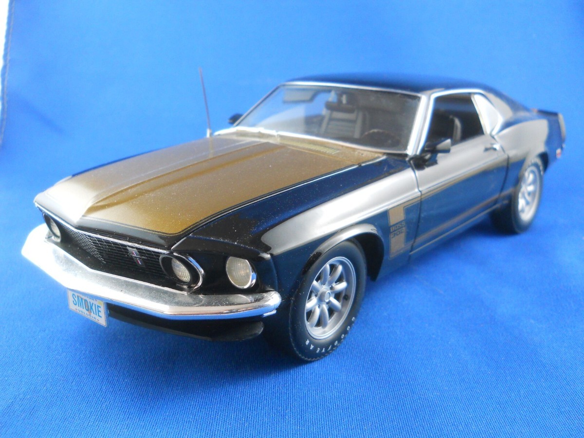 Highway 61 1969 Ford Mustang Boss 302 1:18 Diecast Die-cast
