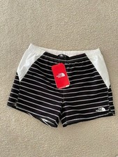 NWT North Face Classic V Water Short  TNF Black/Stripe Print  Size L