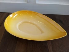 Vintage Mid Century Pottery Garden Club 202 California Tear Drop Shape Bowl Dish