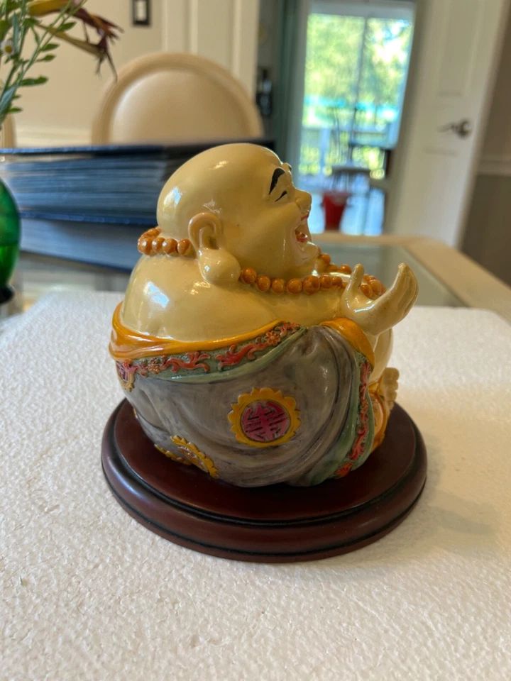 Estatuilla china vintage de resina Foto 3 de 4