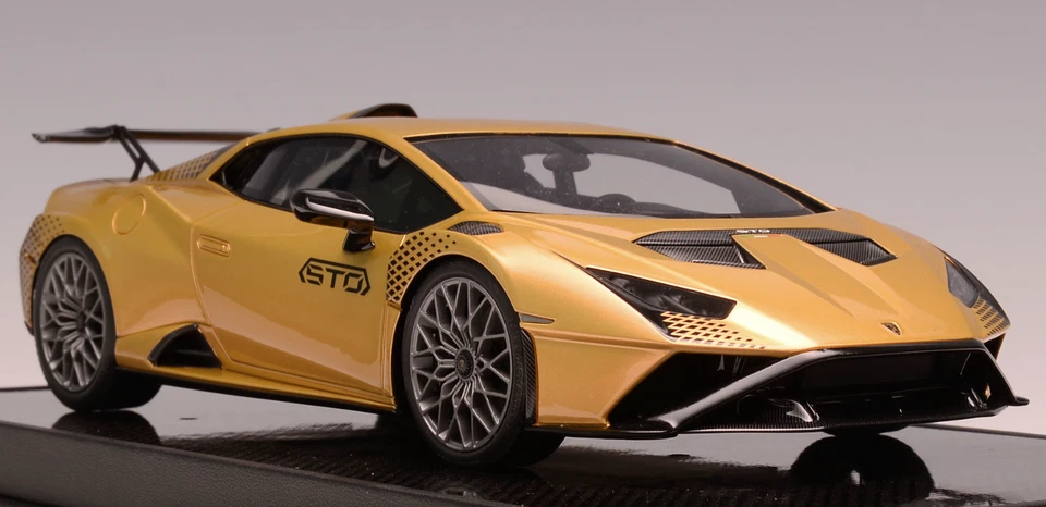 1/18 Ivy Models Lamborghini Huracan STO dorado con acento rojo carbono 15 piezas Foto 4 de 4