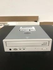 Panasonic Internal SCSI CD-R Drive 20x Read 8X Write - Model CW-7503-B