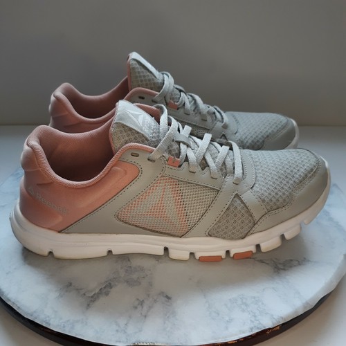 Reebok Women's Yourflex 10 MT Shoes Sz 