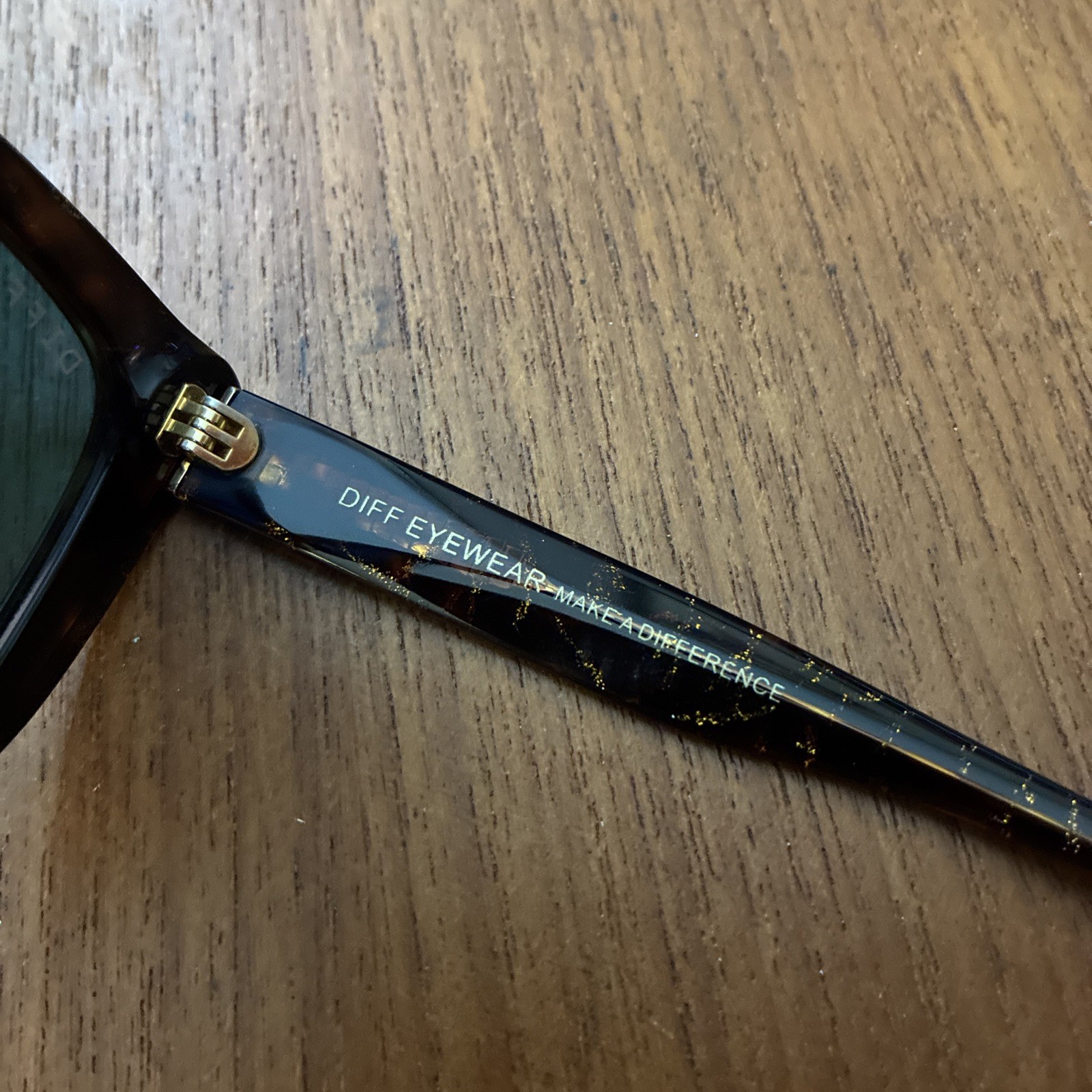 DIFF Eyewear Ruby Polarized Sunglasses Tortoise B… - image 6