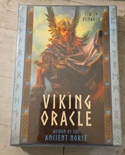 Viking Oracle: Wisdom of the Ancient Norse by Stacey DeMarco (English)