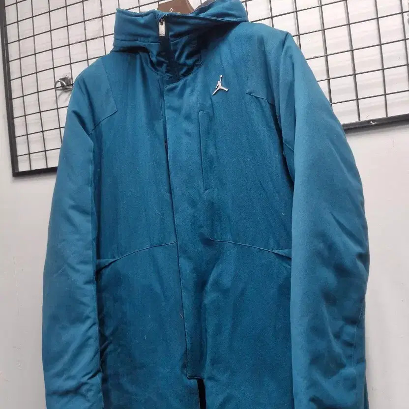 Nike Jordan Down Puffer Jacket 100L Teal thumbnail 9