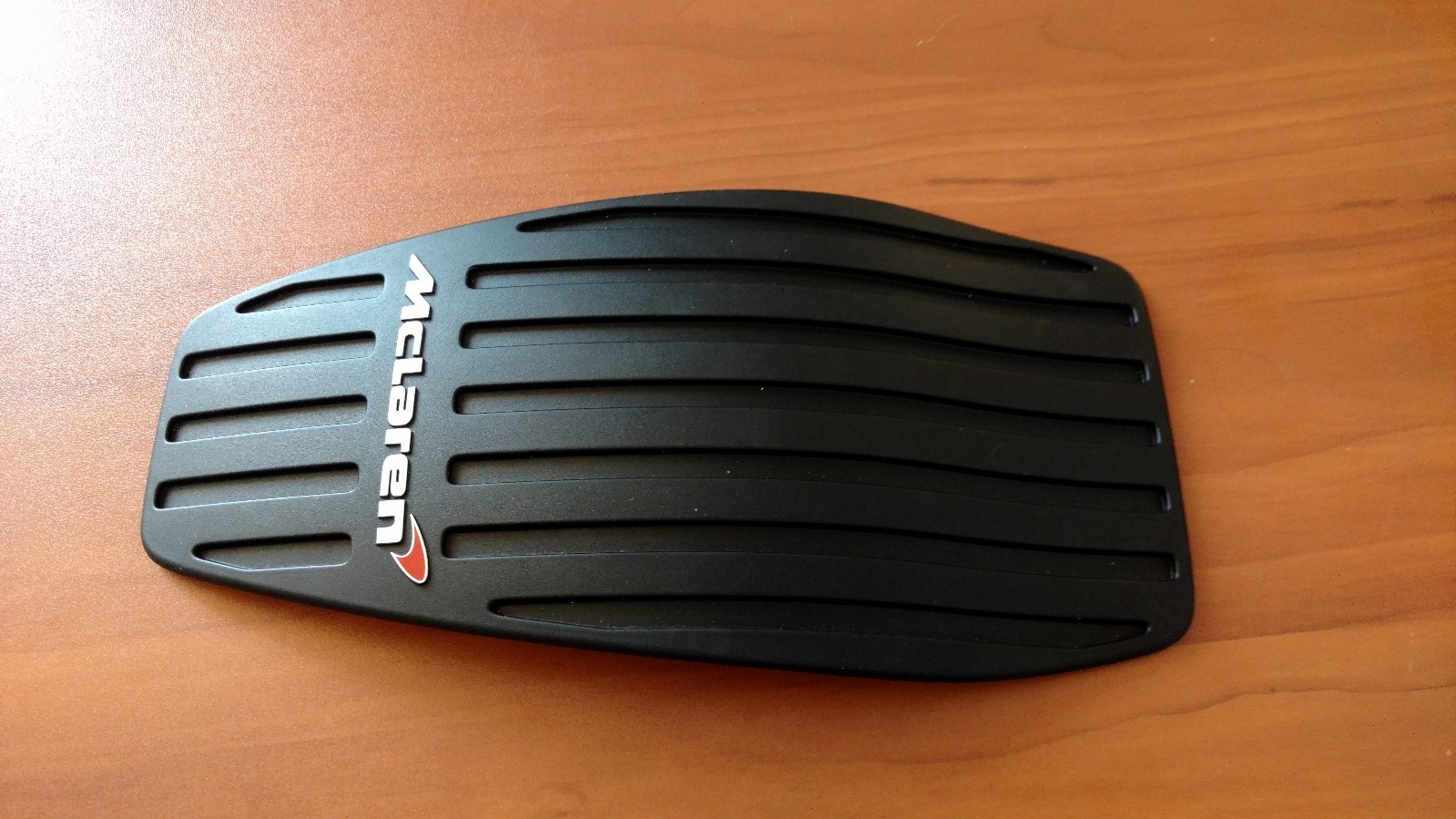 MCLAREN MP4-12C ENGINE BAY COMPARTMENT COVER OEM