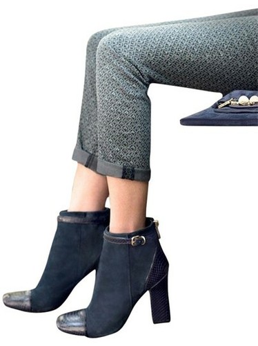 tory burch navy boots