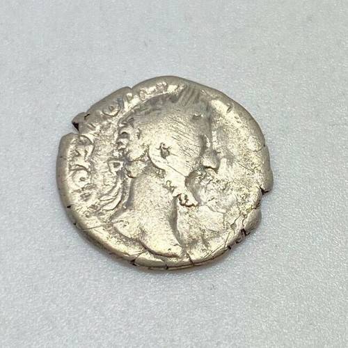 Commodus AR Denarius Silver Roman Coin Annona Standing Left RIC 14a - Picture 2 of 4