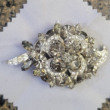 Silver Tone Clear Crystal Rhinestone Faux Pea...