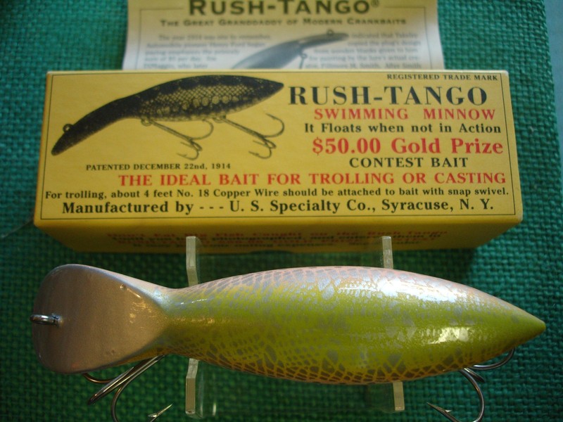 RUSH TANGO SWIMMING MINNOW Fishing Lure Greenish Pink w Box 2000 BASS Limited Ed