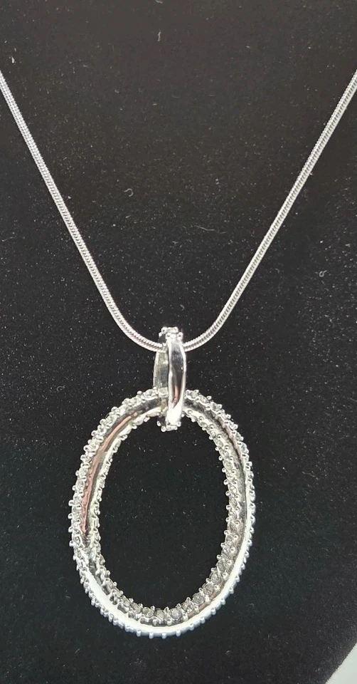 Park Lane? Collar ovalado tono plata sin marca 20" circonita cúbica transparente pavé Foto 3 de 4