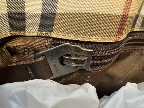 Bolso Mensajero Burberry Nova Check con Correa Bandolera de Cuero - TIENE DAÑOS -LEER- - Imagen 18 de 24