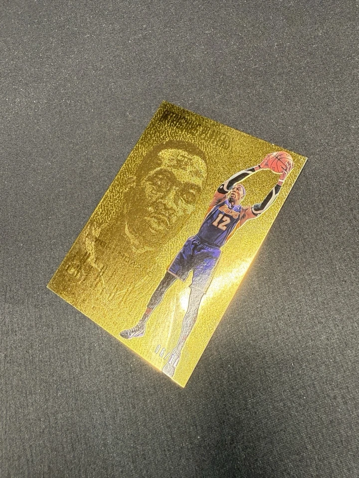 2012/13 Panini Intrigue DWIGHT HOWARD GOLD REFRACTOR (6/10) Intriguing Players - Image 4 of 4