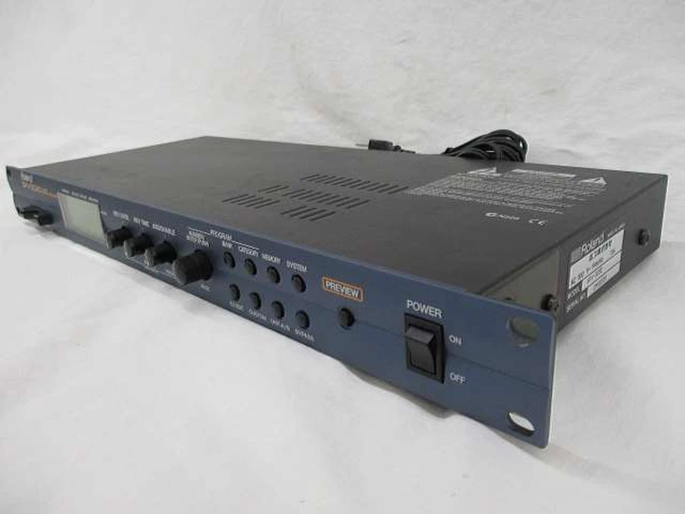 Roland SRV-3030 24-Bit Digital Reverb Effect Processor Good Condition from Japan - Image 2 of 4