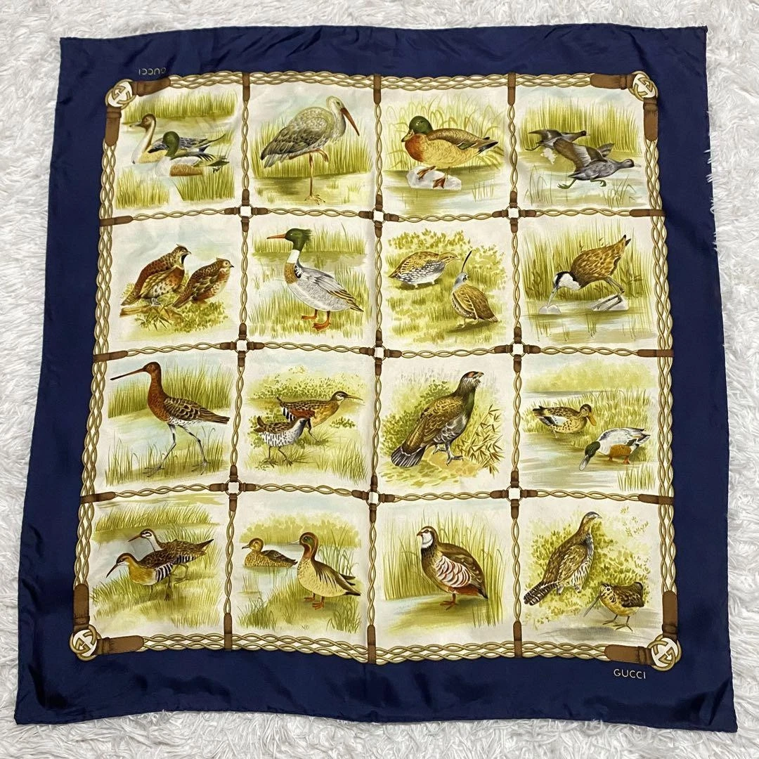 Foulard Gucci oiseau carré imbriqué