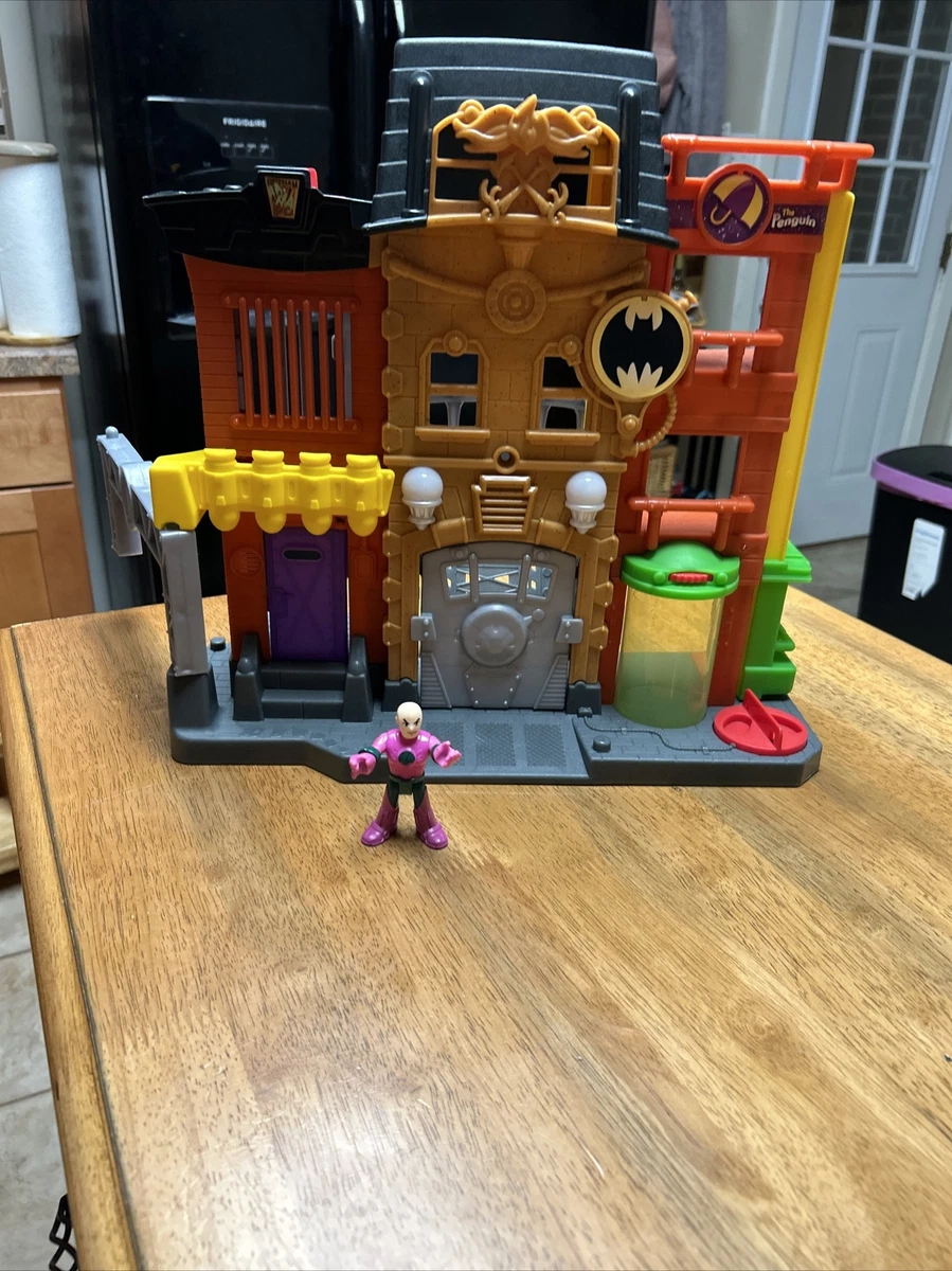 Fisher Price Imaginext DC Super Friends Crime Alley Batman