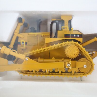 Norscot Cat Caterpillar D11R 1:50 Track-Type Tractor Diecast 55025