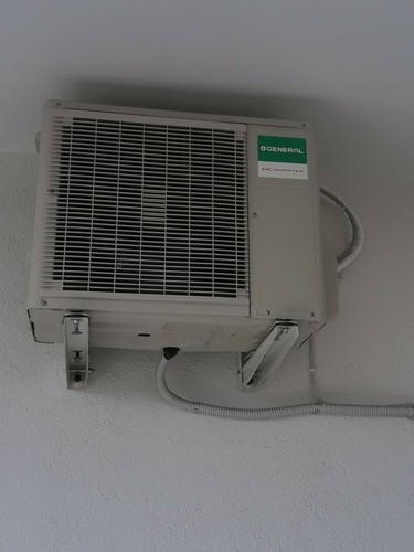 CONDIZIONATORE 12000 BTU/h INVERTER "GENERAL Fujitsu Limited" mod.ASHG12LMCA - Foto 2 di 4