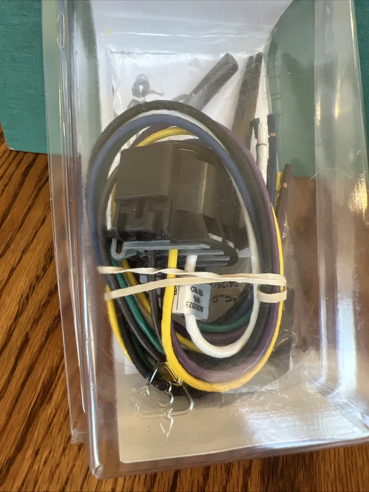 Enchufe de repuesto Curt 24" cables lado vehículo 99-18 Ford F250 Super Duty 56229 Foto 3 de 3