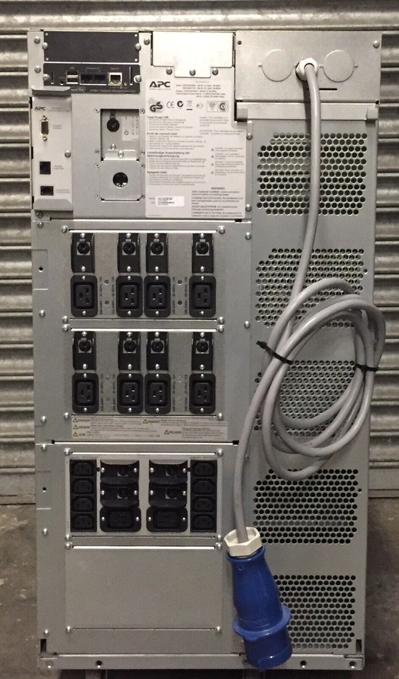 APC Symmetra LX UPS 8kVA Scalable to 16kVA SYA8K16I Chassis ONLY ++ COLLECTION + - Image 2 of 3