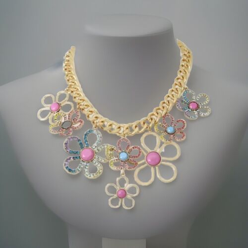 Betsey Johnson Love Fest Bib Rainbow Crystal Flower Statement Necklace Gold Tone - Picture 3 of 16