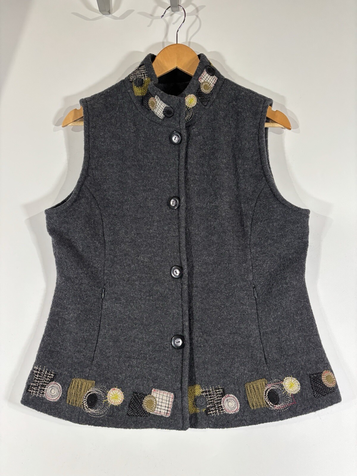 Icelandic Design Wool Women’s Sz L Sweater Vest Embroidered Nordic Button Front