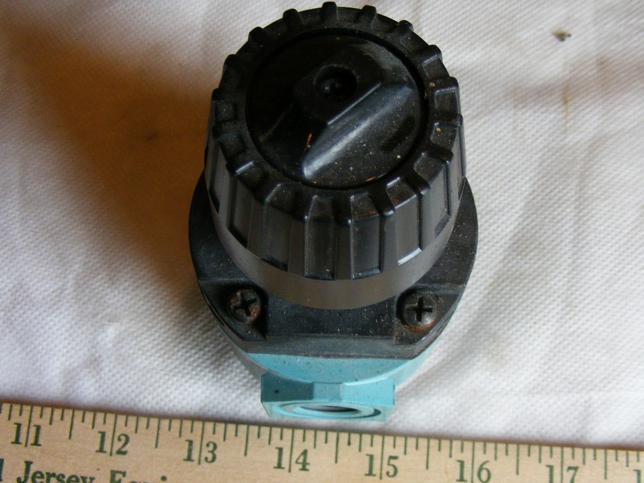 Picture 2 of 9