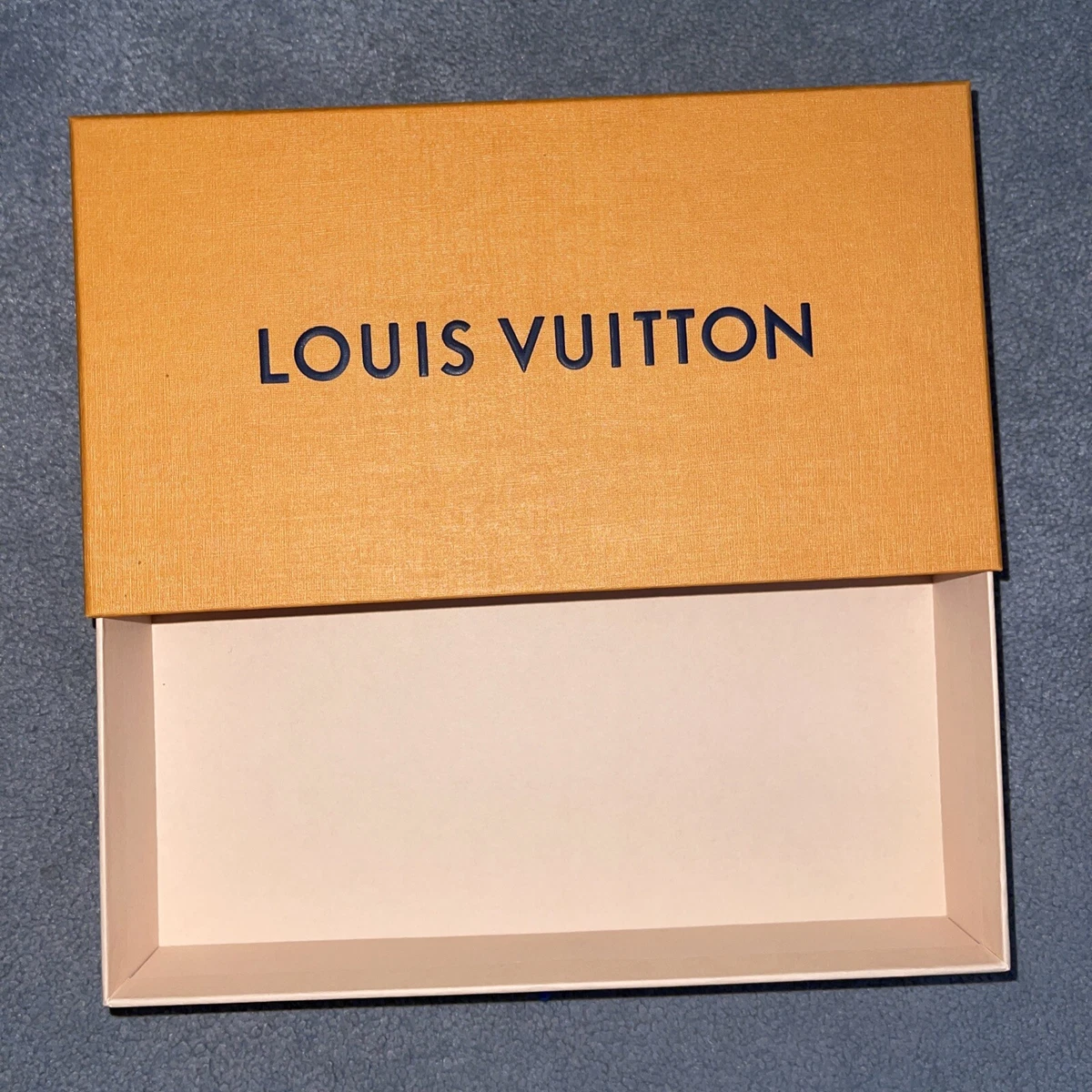 Authentic Louis Vuitton Empty Gift Box For Jewellery & Watches Vintage –  Boutique SecondLife