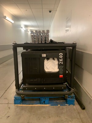 projector HDQ-2K40 BARCO
