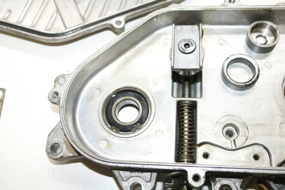 Ski-doo Summit X 800 800r 2007 rev 144" cadena de pista carcasa montaje Foto 4 de 4