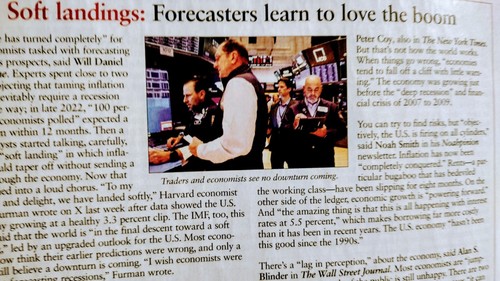 THE WEEK BEST OF U.S.& INTERNATIONAL NEWS A TRUE BELIEVER 11/10/2023 - Picture 4 of 24