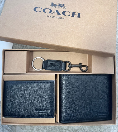 Coach Men's Black Leather Bifold Wallet with Keychain Gift Set, Brand New in Box