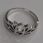 Silver Tone Stainless Steel Lotus Flower Cutout Band Ring Size 6 No Stones — photo 1