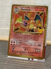 Charizard 4/102 30th celebration holo NM
