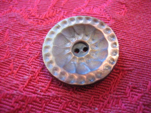 Antique Vintage 11/16" Carved Smokey MOP Mother Of Pearl Shell Button - M243 - Picture 3 of 5